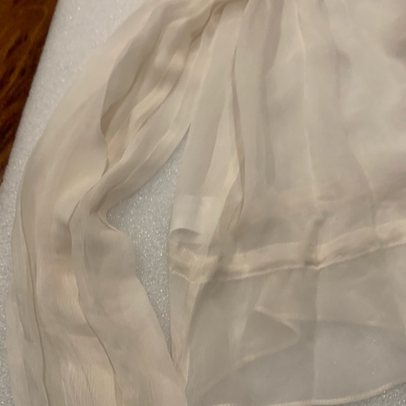 BCBGMAXAZRIA Ruffle Long Sleeve Chiffon Top Blouse Off White/GARDENIA MRSP $198 - Picture 8 of 15